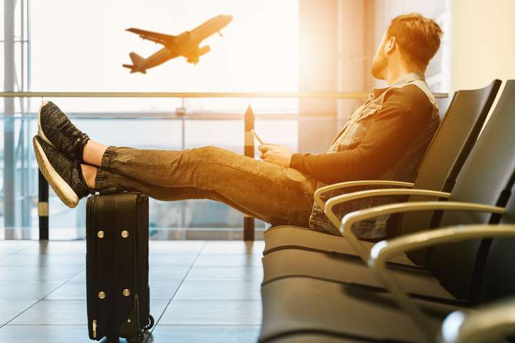 Что делать, если ваш рейс отменили: 4 антистресс-совета